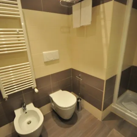 325 Tor Vergata Hotel 3*