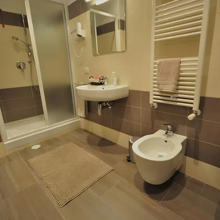 325 Tor Vergata 호텔 로마