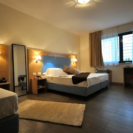 325 Tor Vergata Hotel