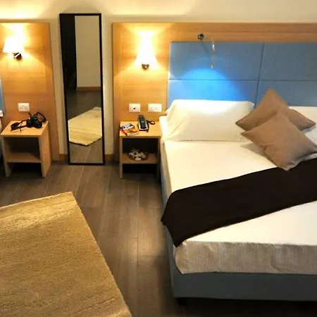 Otel 325 Tor Vergata Roma