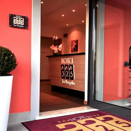 325 Tor Vergata 호텔