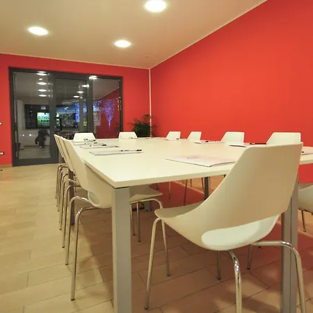 325 Tor Vergata Otel Roma