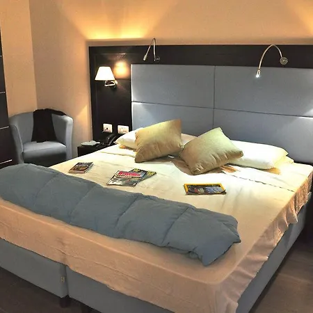 325 Tor Vergata 호텔 로마