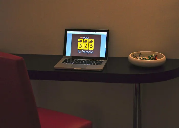 Hotel 325 Tor Vergata