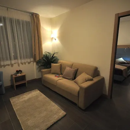 فندق 325 Tor Vergata 3*