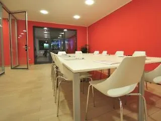 فندق 325 Tor Vergata روما