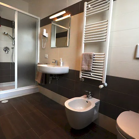 فندق 325 Tor Vergata 3*