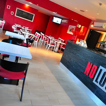 325 Tor Vergata Hotell